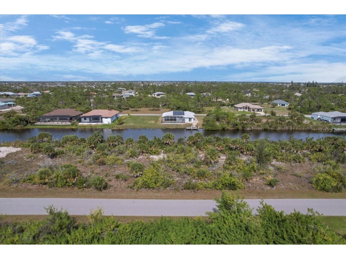 15048 Lakeland Circle Port Charlotte FL 33981 D6135084 image1