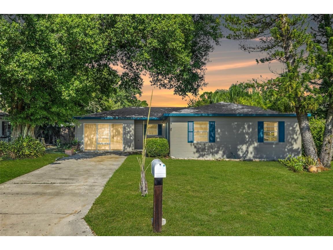 1505 Dolphin Drive Lakeland FL 33801 A4616689 image1