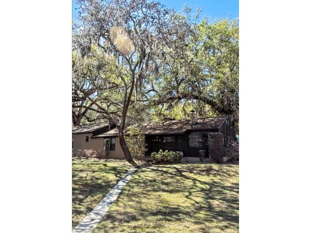 1505 E Park Circle Tampa FL 33610 TB8334176 image1