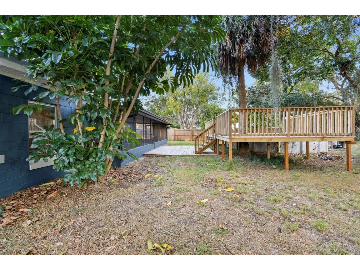 1505 Floradel Avenue Leesburg FL 34748 O6363277 image27