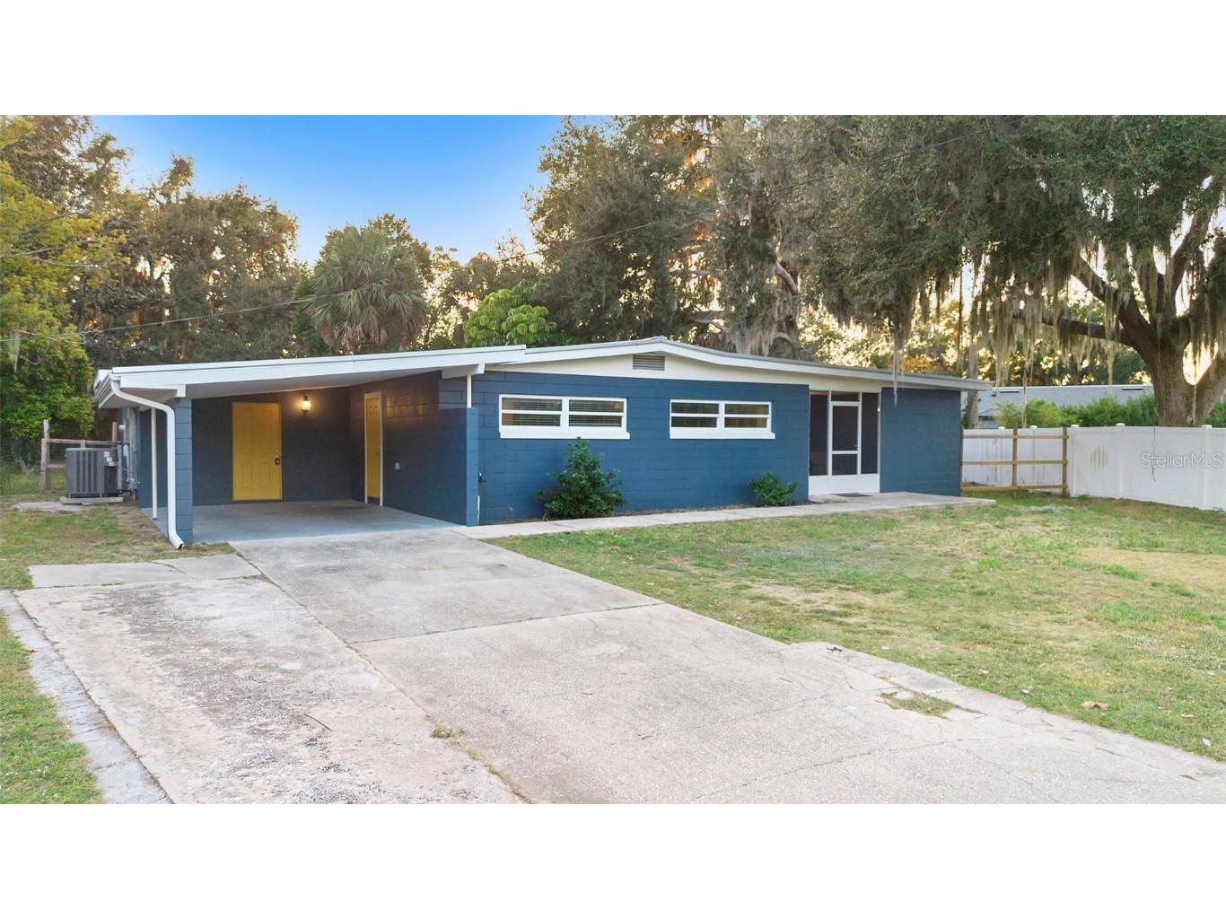 1505 Floradel Avenue Leesburg FL 34748 O6363277 image39