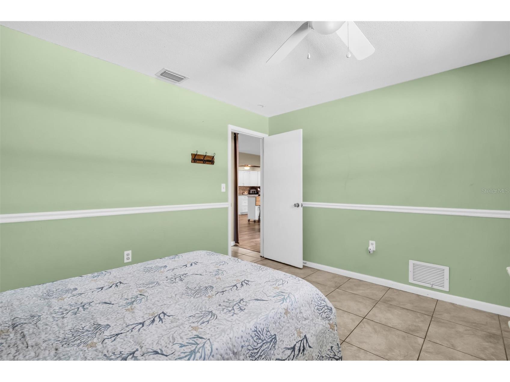1505 Michigan Avenue Palm Harbor FL 34683 TB8496323 image29