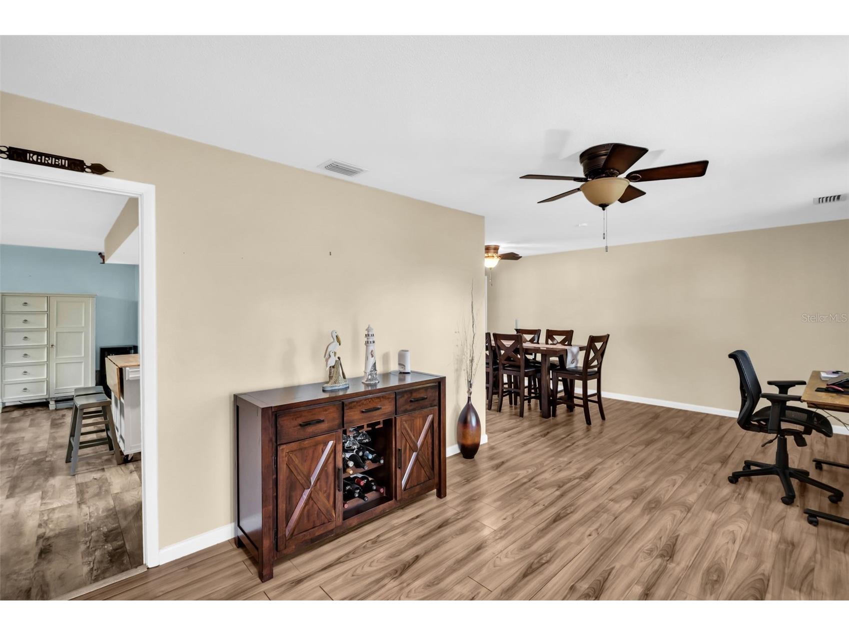 1505 Michigan Avenue Palm Harbor FL 34683 TB8496323 image5
