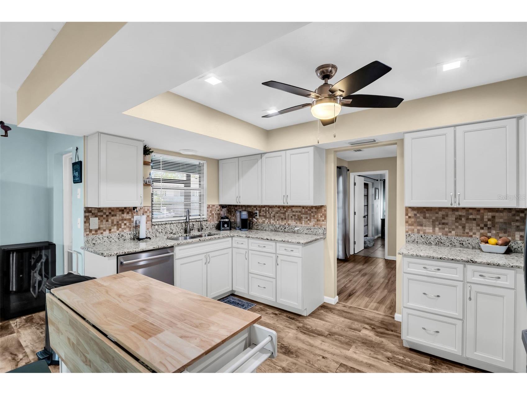 1505 Michigan Avenue Palm Harbor FL 34683 TB8496323 image6
