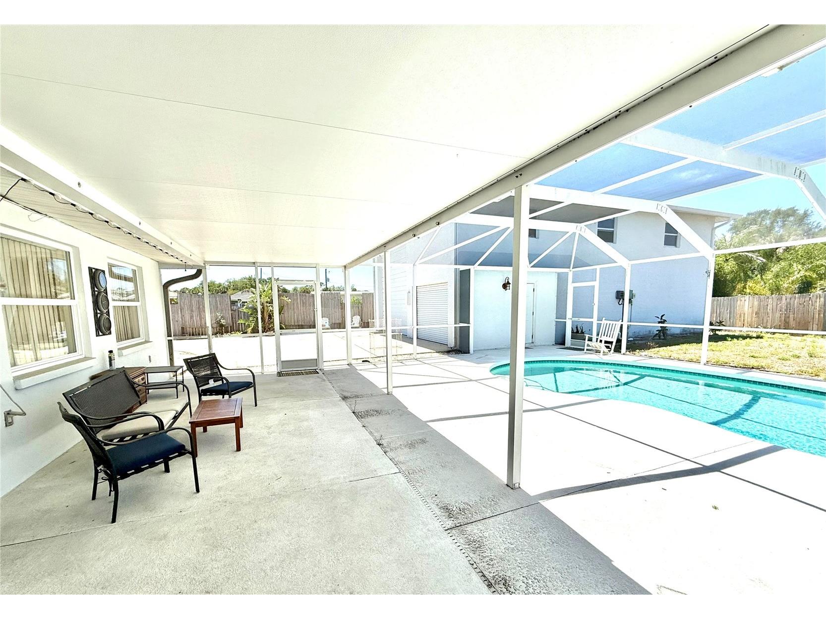 1505 Morgan Street Nokomis FL 34275 A4690669 image3