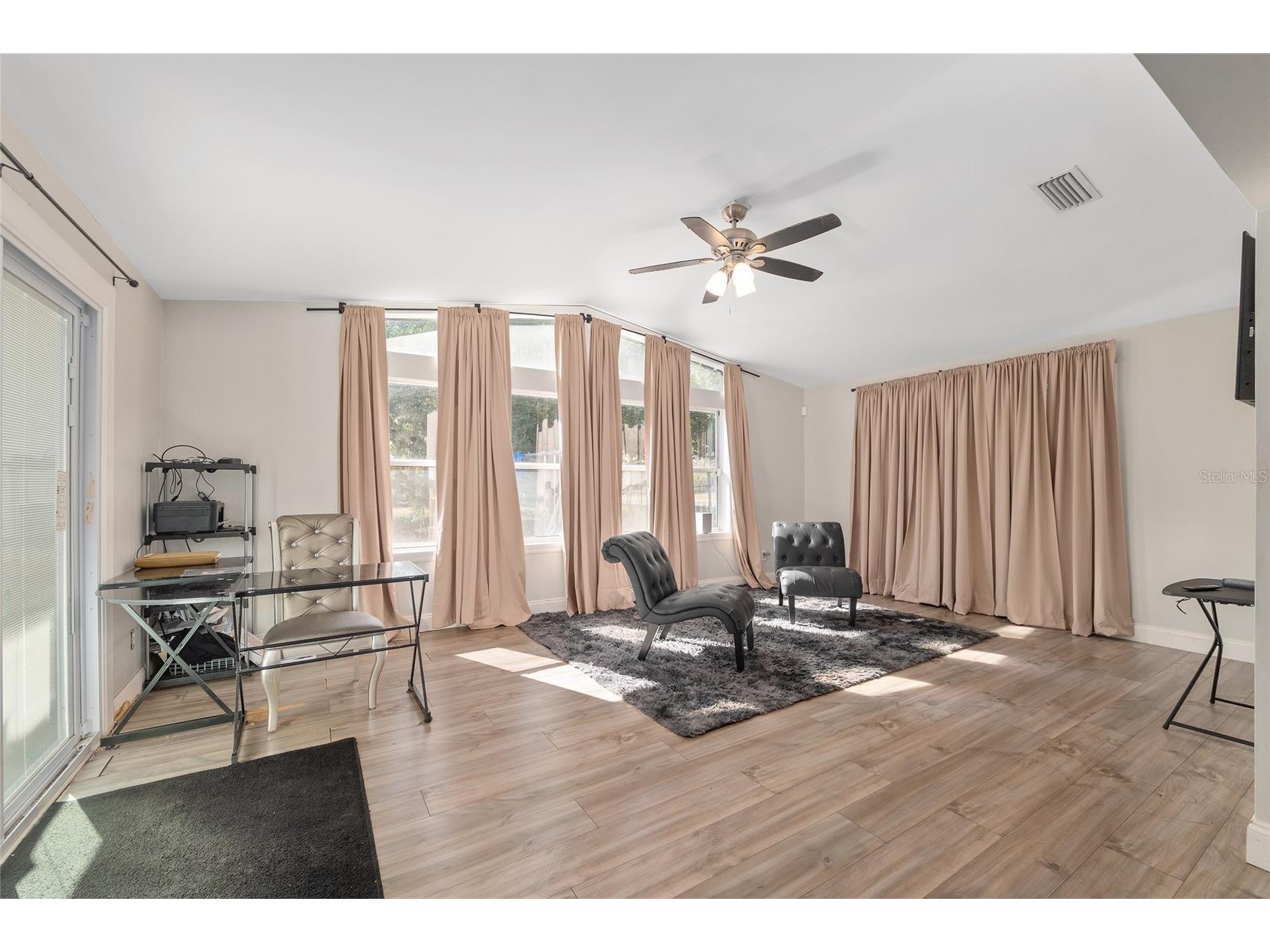 1505 NE 19th Lane Gainesville FL 32609 OM718043 image17