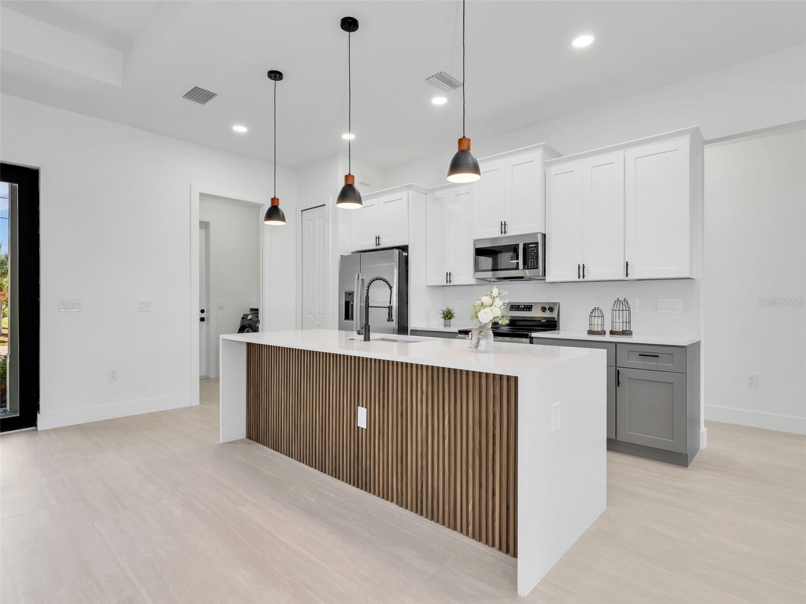 1505 NW 17th Street Cape Coral FL 33993 A4694955 image17
