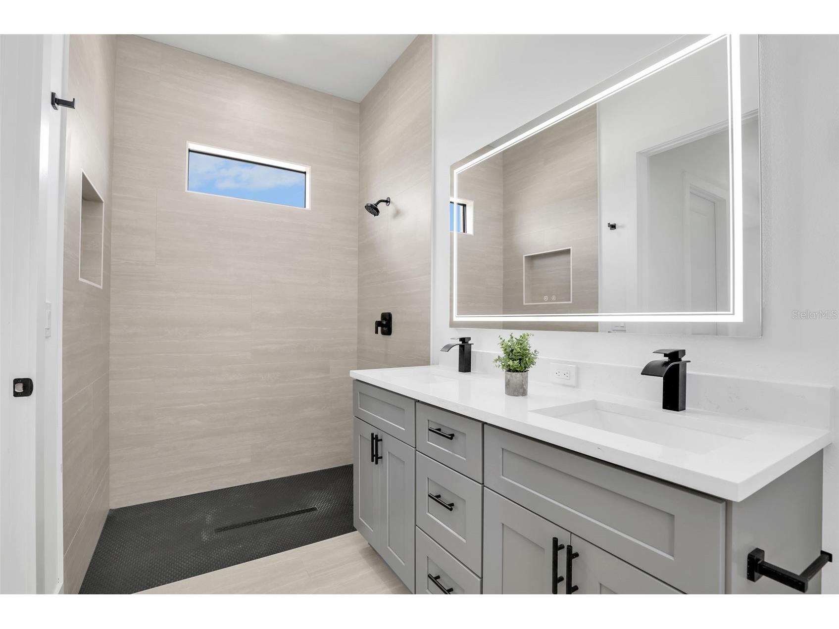 1505 NW 17th Street Cape Coral FL 33993 A4694955 image38