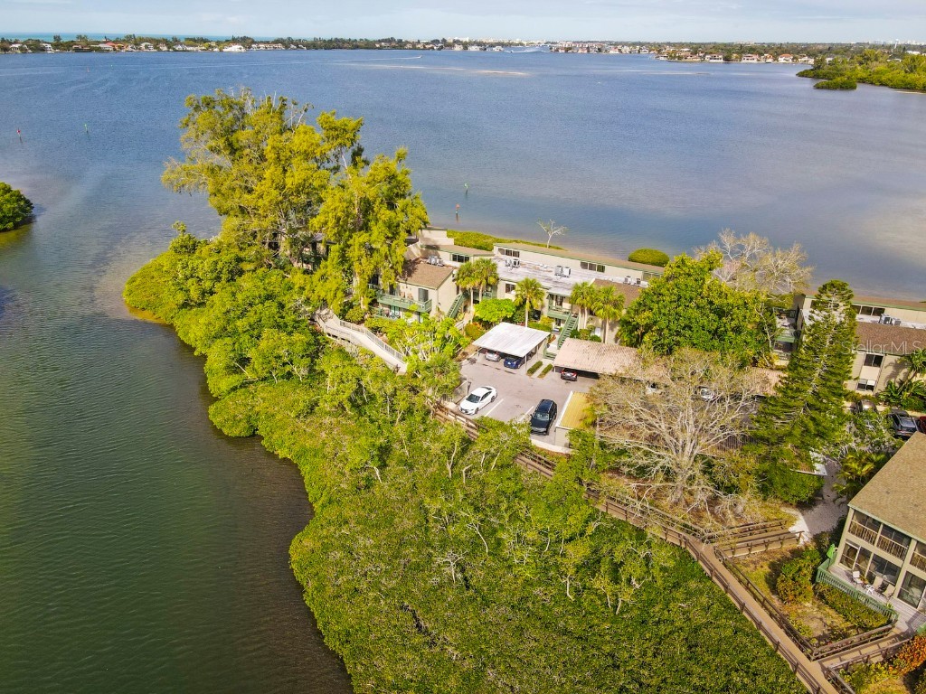 1505 Pelican Point Drive #175 Sarasota FL 34231 - SARASOTA BAY A4599004 image1