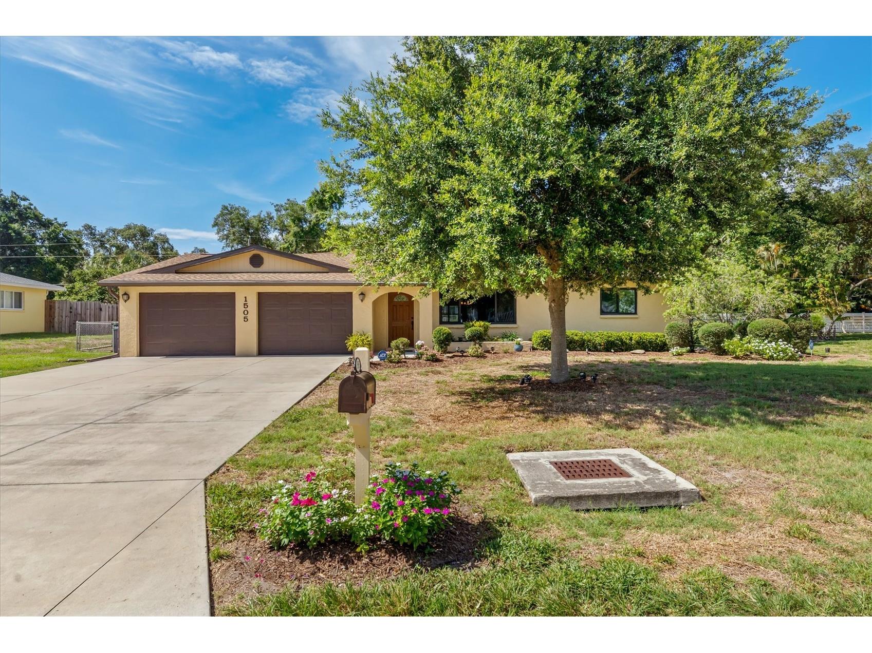1505 Pine Street E Nokomis FL 34275 C7527122 image1