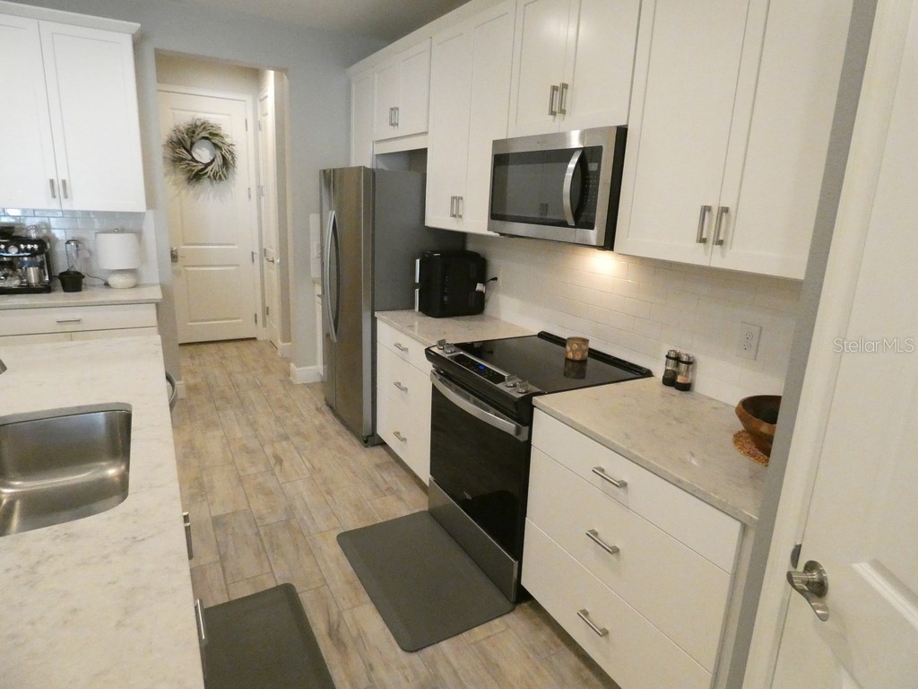 1505 Sunset Wind Loop Oldsmar FL 34677 W7883526 image10