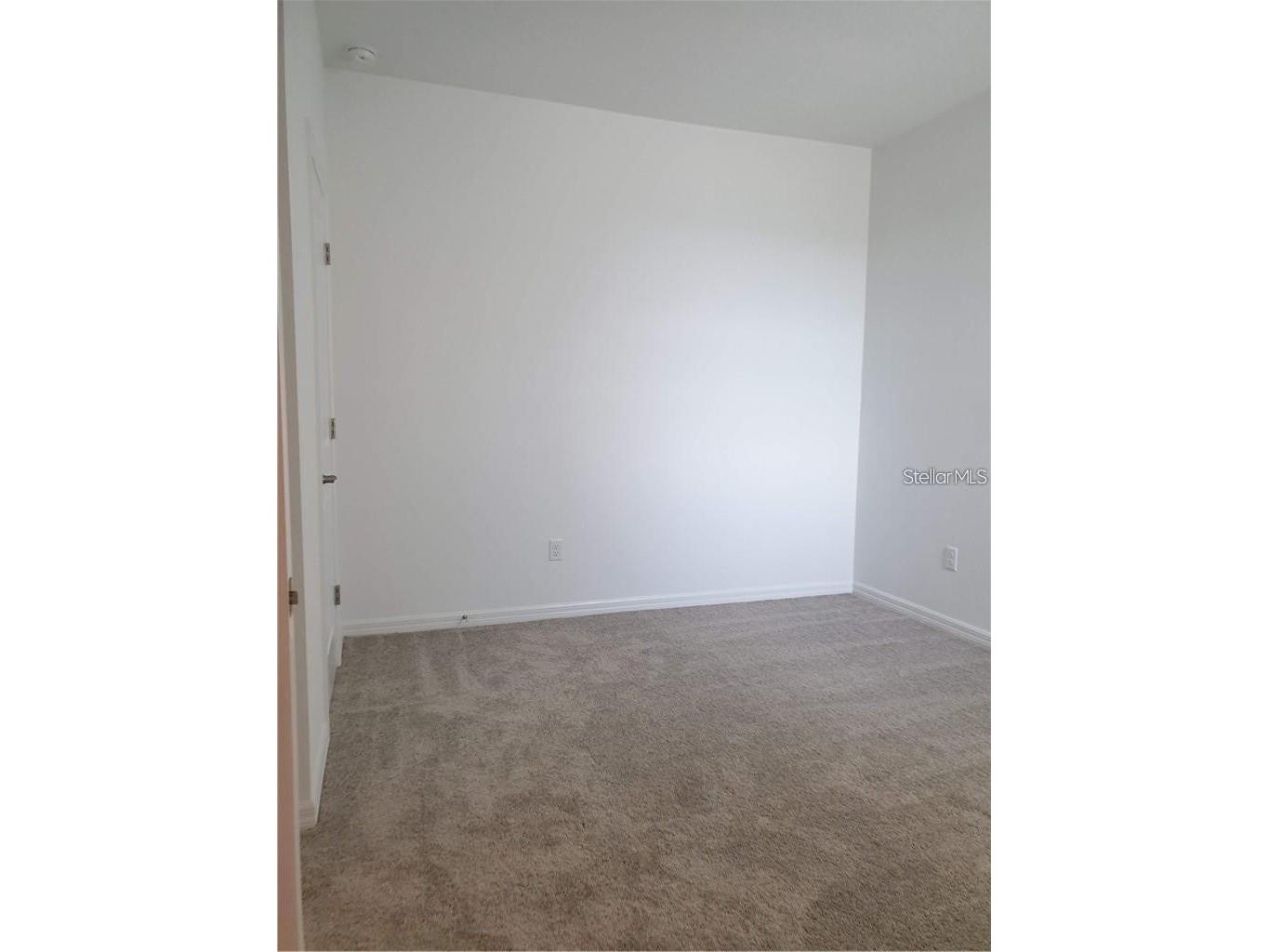 15050 Blue Quaker Place Tampa FL 33613 TB8486794 image11
