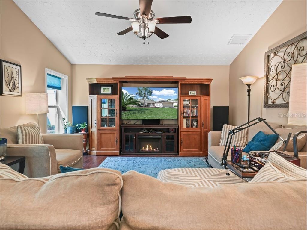 1506 Chamberlain Loop Lake Wales FL 33853 P4934401 image30