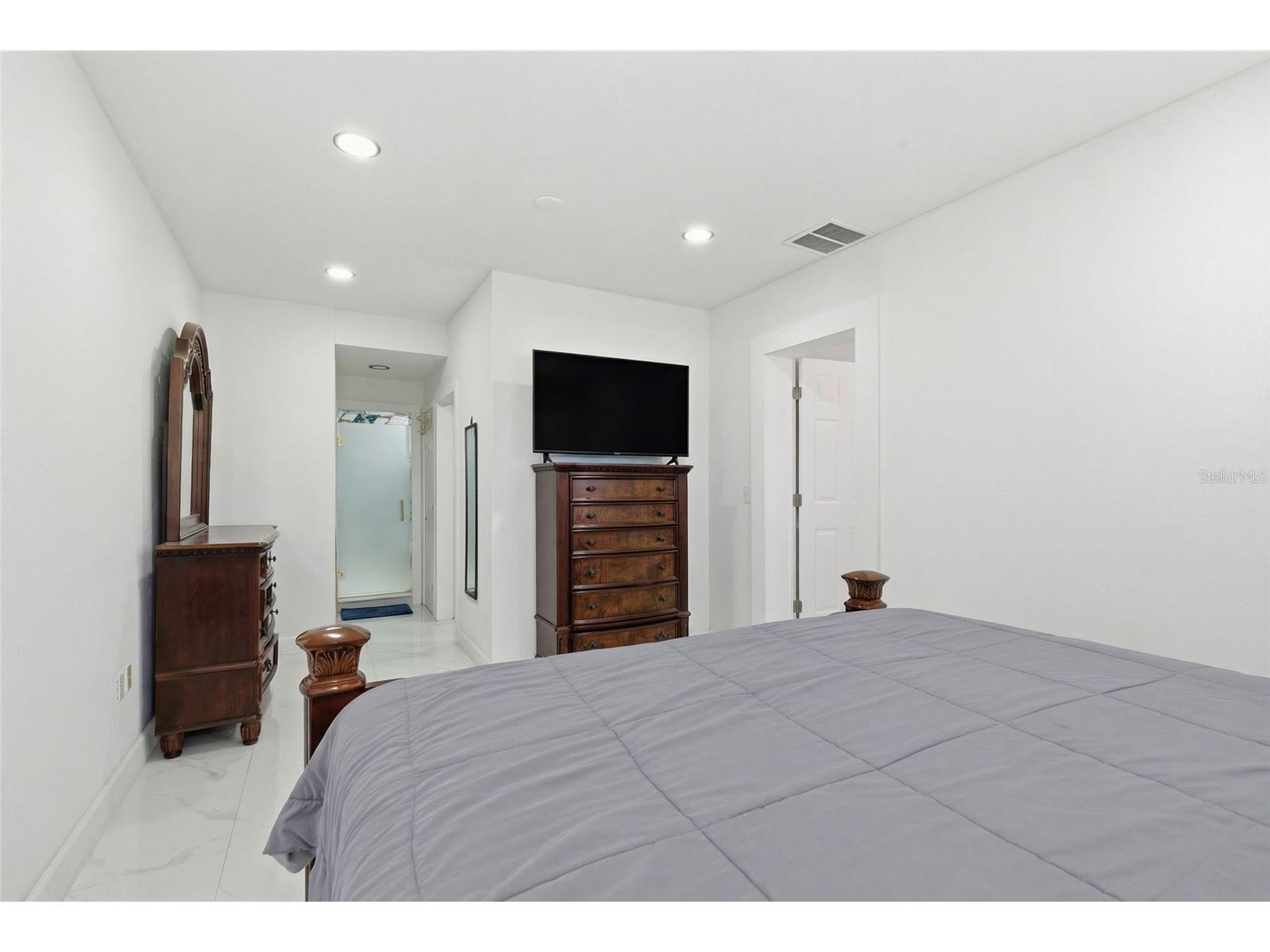 1506 S Oregon Circle Tampa FL 33612 TB8475079 image20