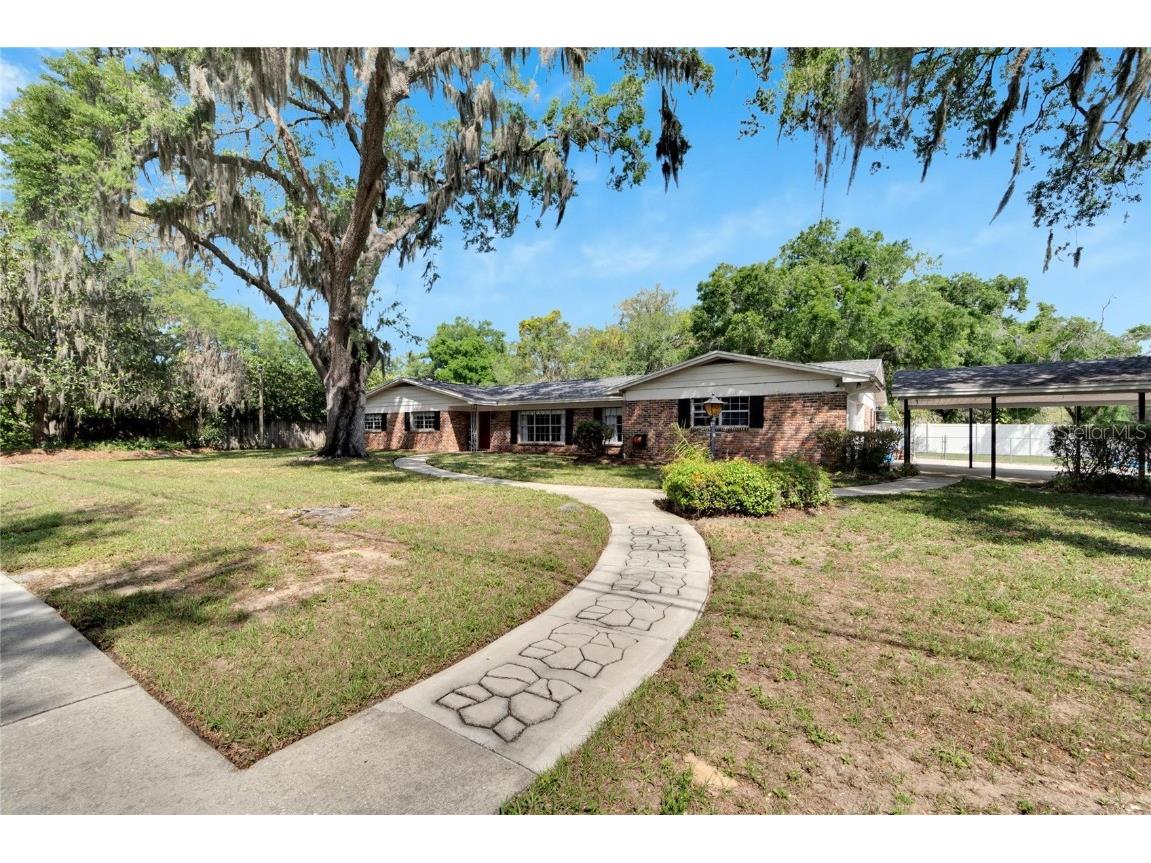 1506 W Windhorst Road, Brandon, FL, 33510 MLS T3514473 Edina Realty