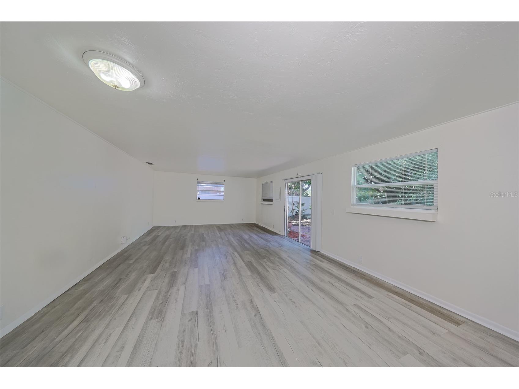 1507 76th Avenue N Saint Petersburg FL 33702 TB8440092 image28