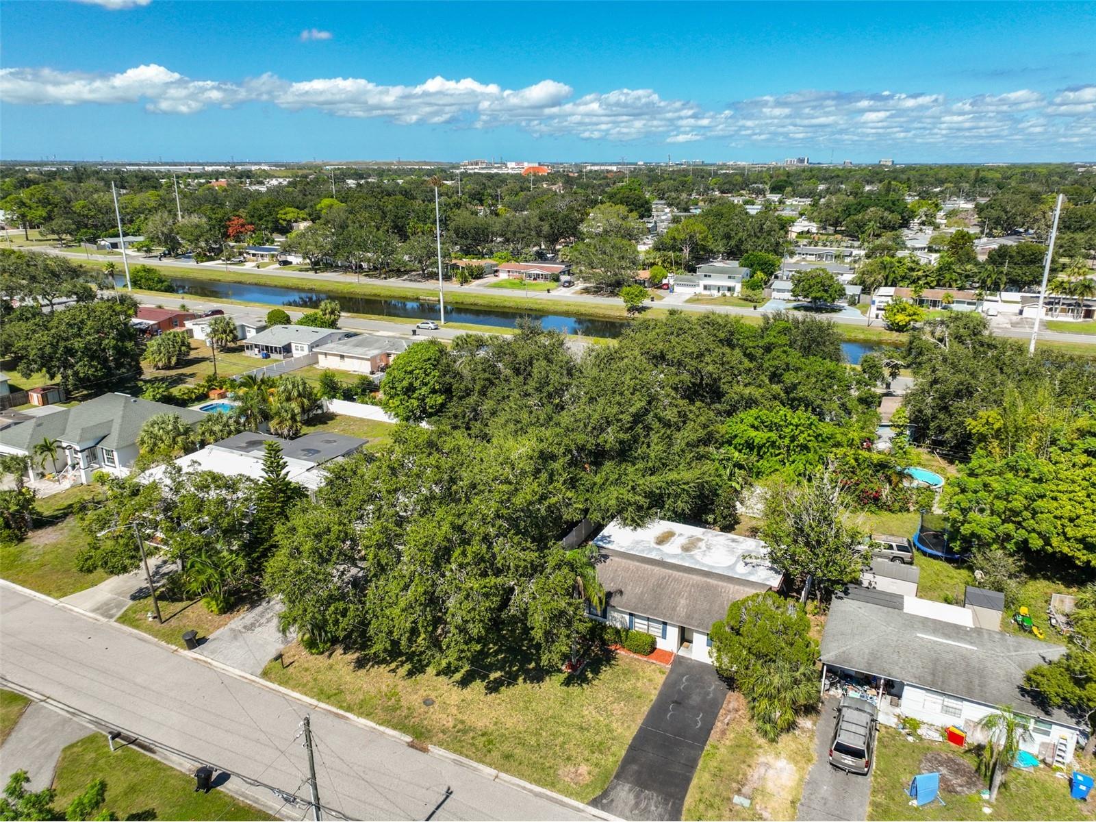 1507 76th Avenue N Saint Petersburg FL 33702 TB8440092 image40