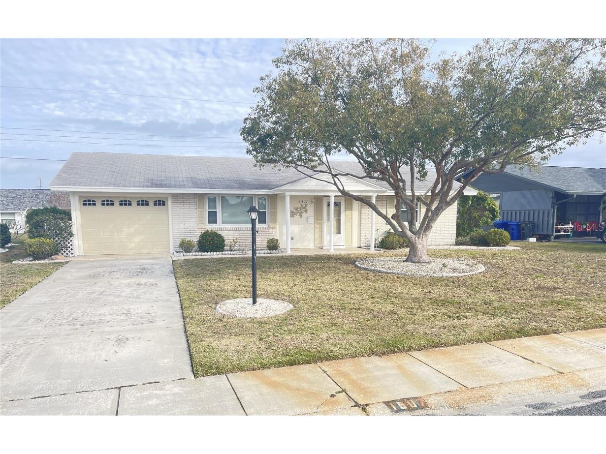 1507 Arrowhead Drive Sun City Center FL 33573 T3483725 image1