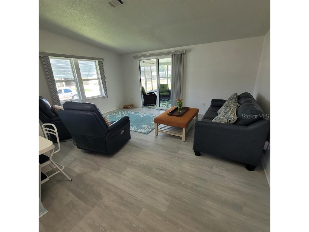 1507 E Schwartz Boulevard Lady Lake FL 32159 TB8411863 image5