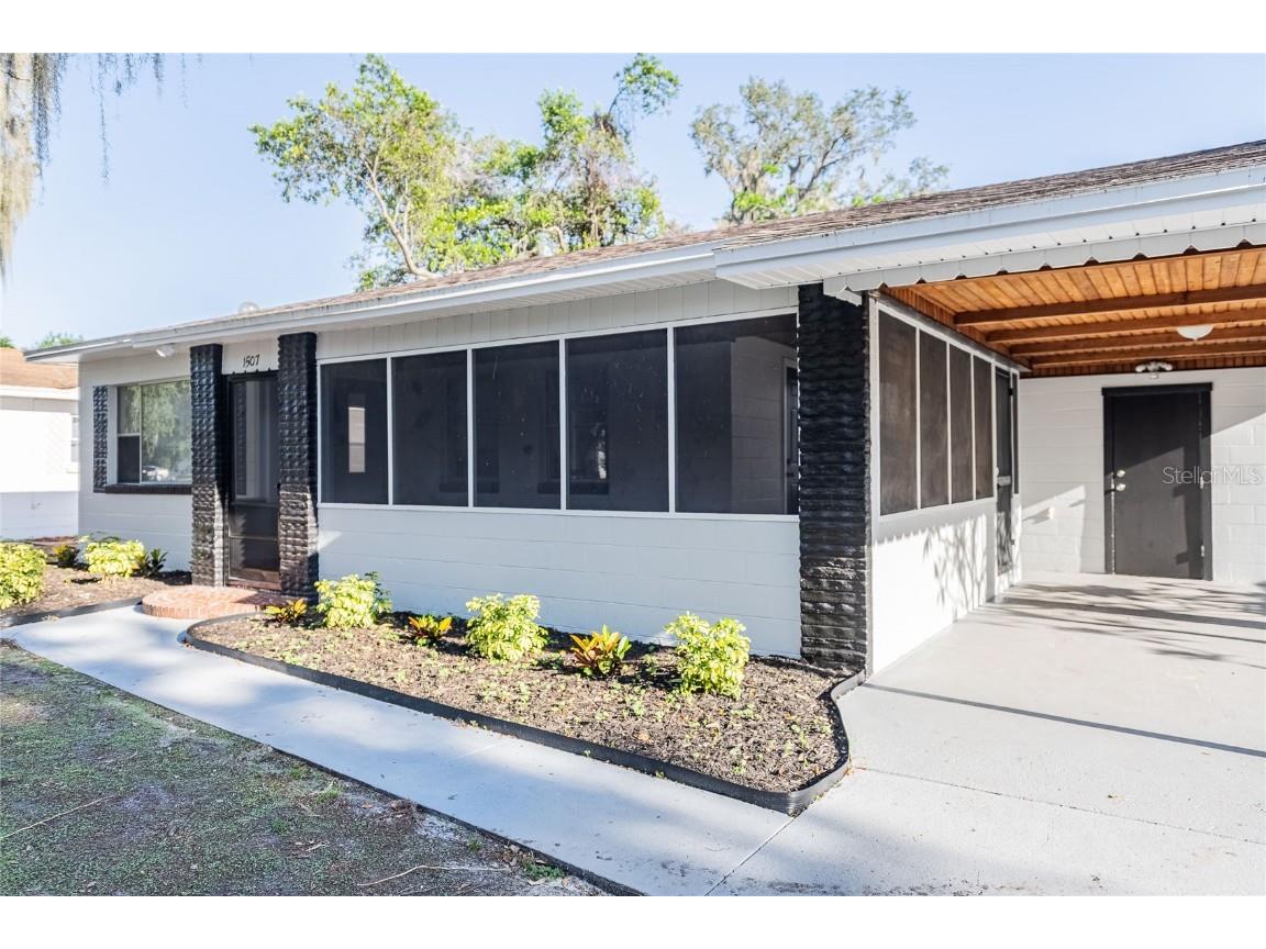 1507 Holly Road Lakeland FL 33801 L4952981 image1