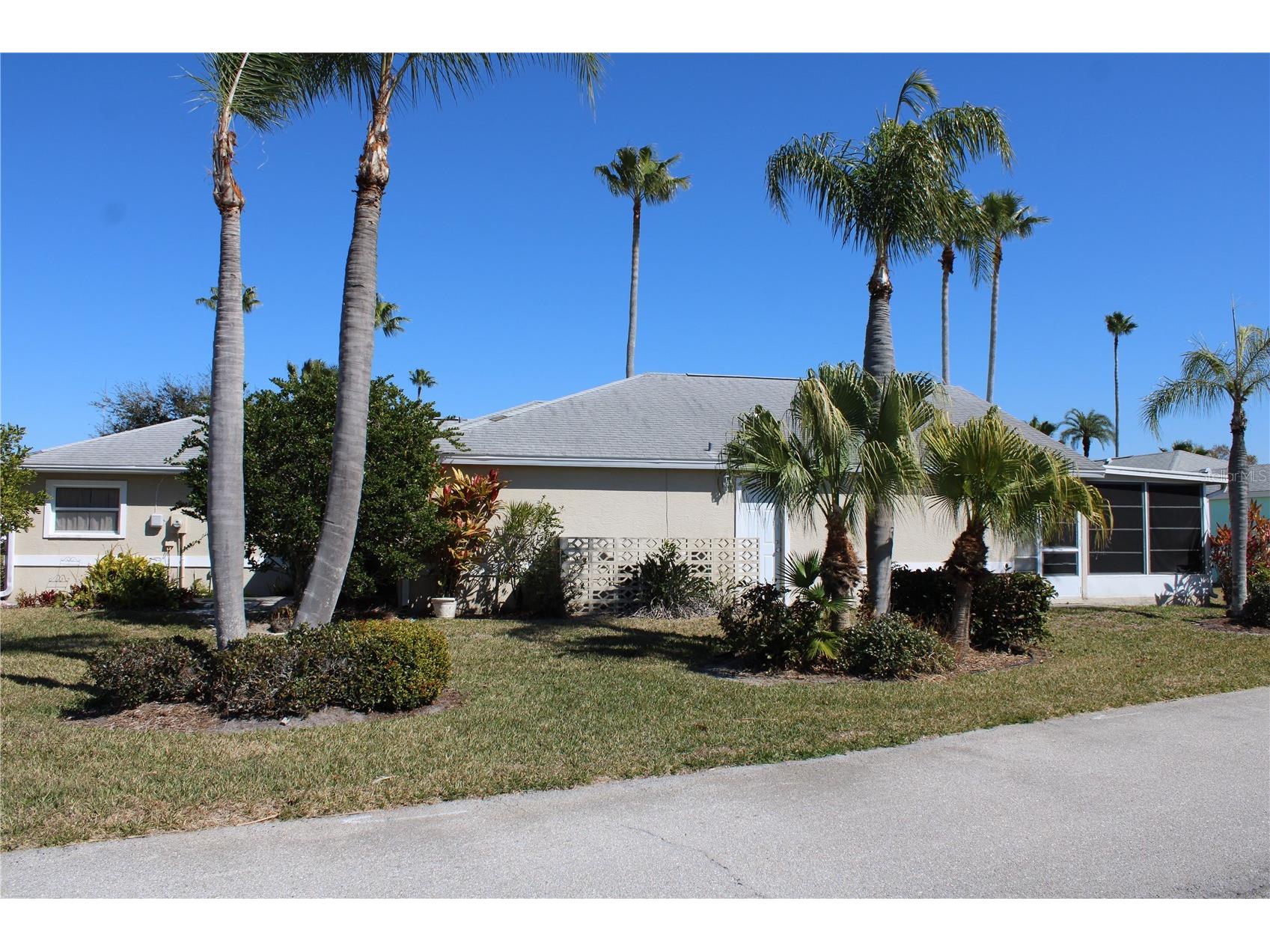 1507 Lantana Court Palmetto FL 34221 A4681892 image38