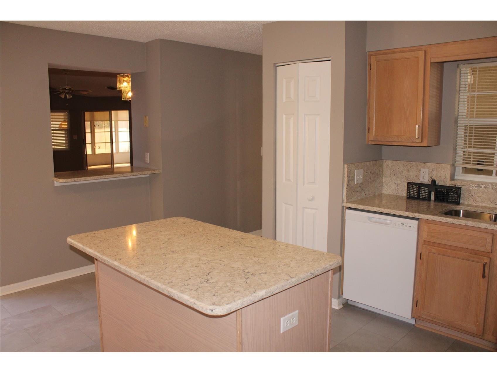 1507 Lantana Court Palmetto FL 34221 A4681892 image6