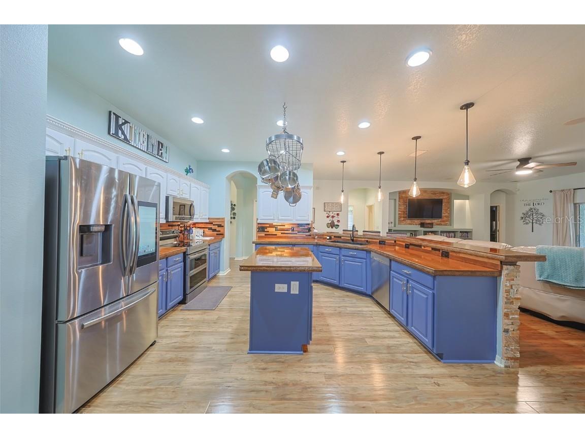 1507 Mira Lago Circle Ruskin FL 33570 TB8439678 image18