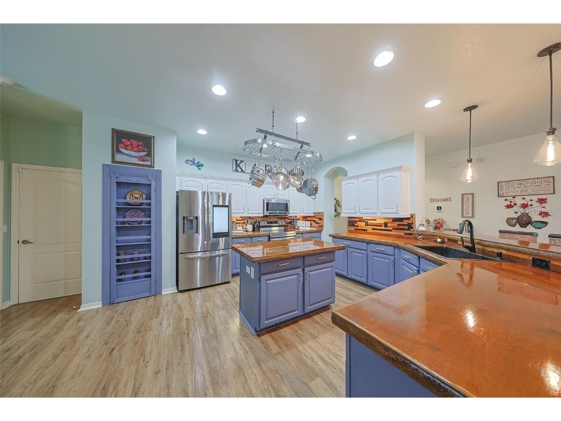 1507 Mira Lago Circle Ruskin FL 33570 TB8439678 image19