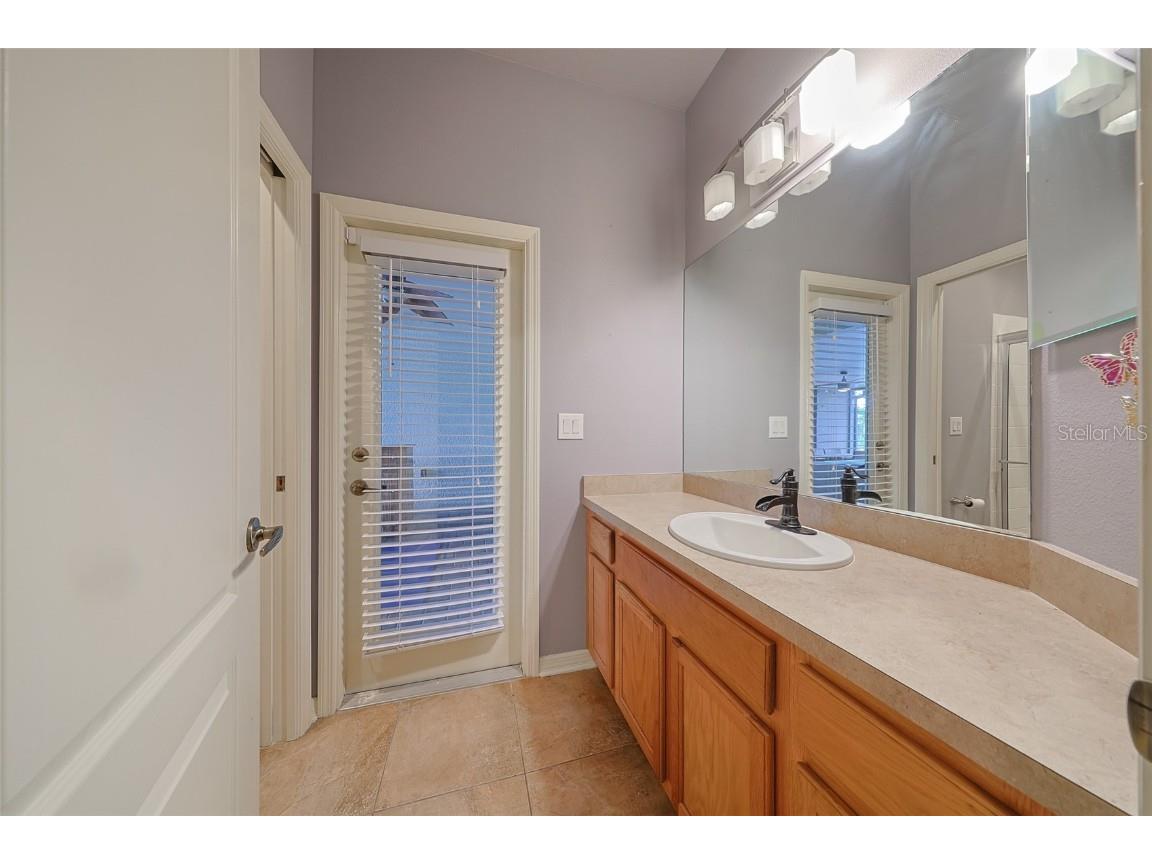 1507 Mira Lago Circle Ruskin FL 33570 TB8439678 image36