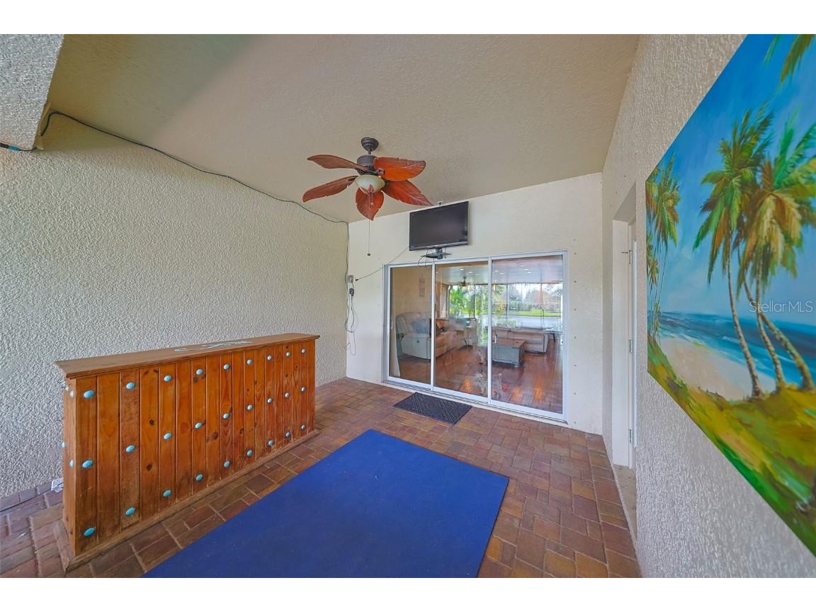 1507 Mira Lago Circle Ruskin FL 33570 TB8439678 image44