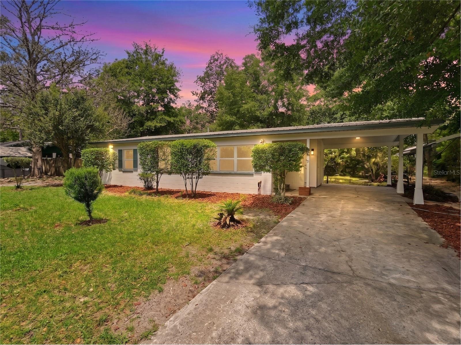1507 NE 12th Terrace Gainesville FL 32601 V4949344 image1