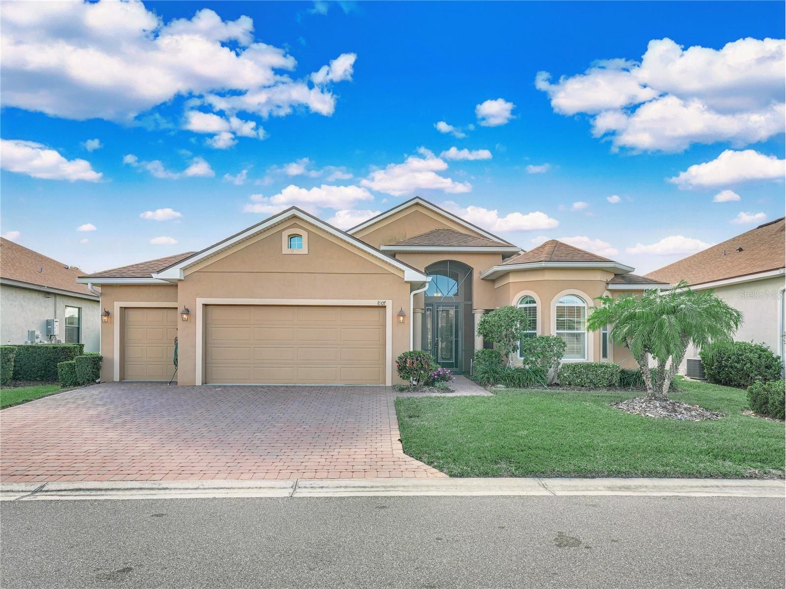 1507 Riviera Court Winter Haven FL 33884 P4937580 image1