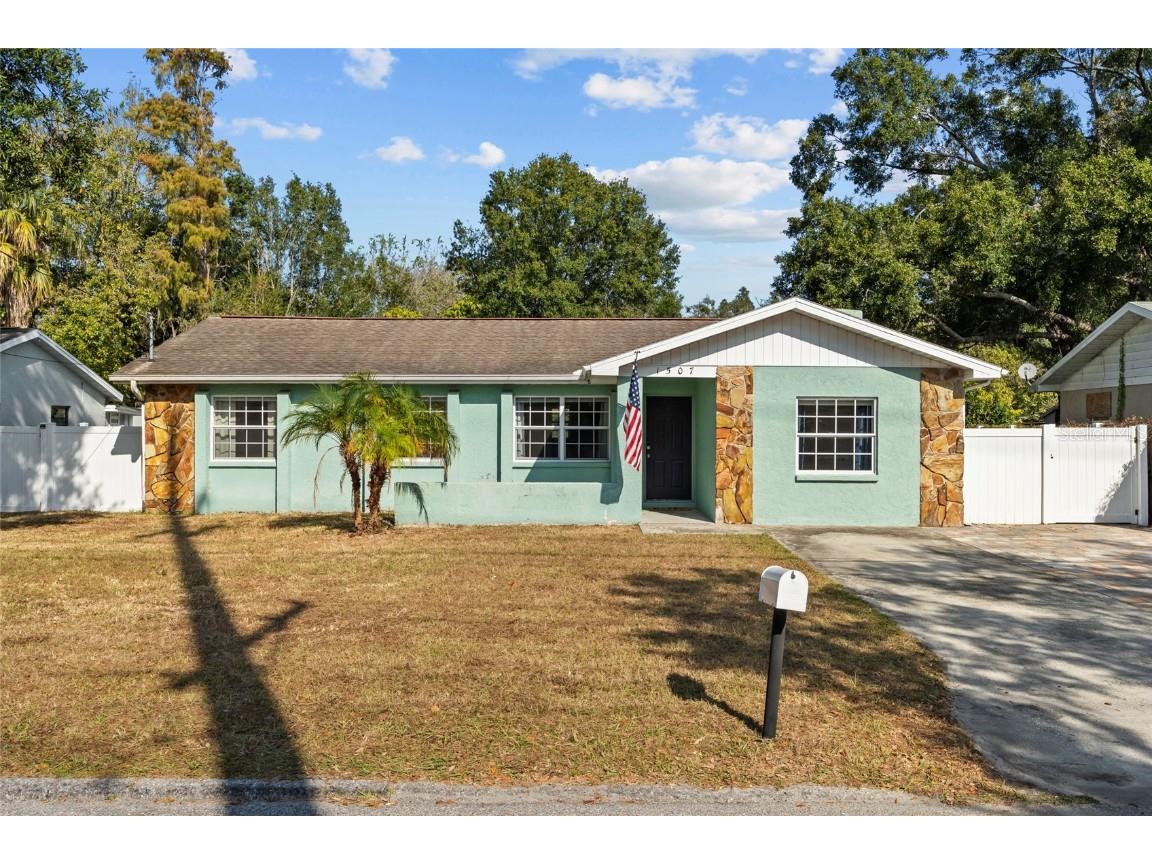 1507 W Kirby Street Tampa FL 33604 TB8452378 image2