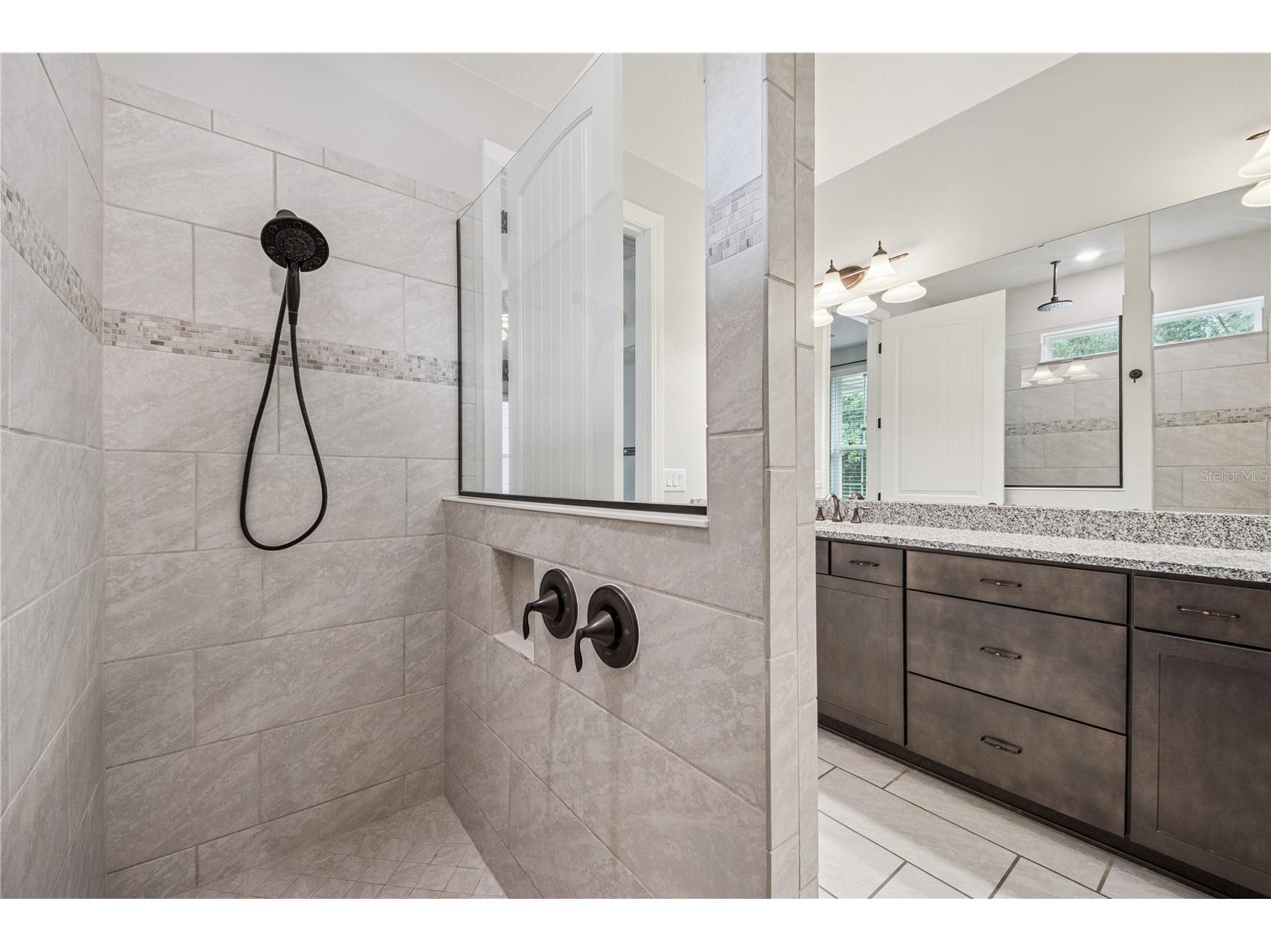 1507 Wild Sweetgrass Way Oakland FL 34787 O6409105 image25