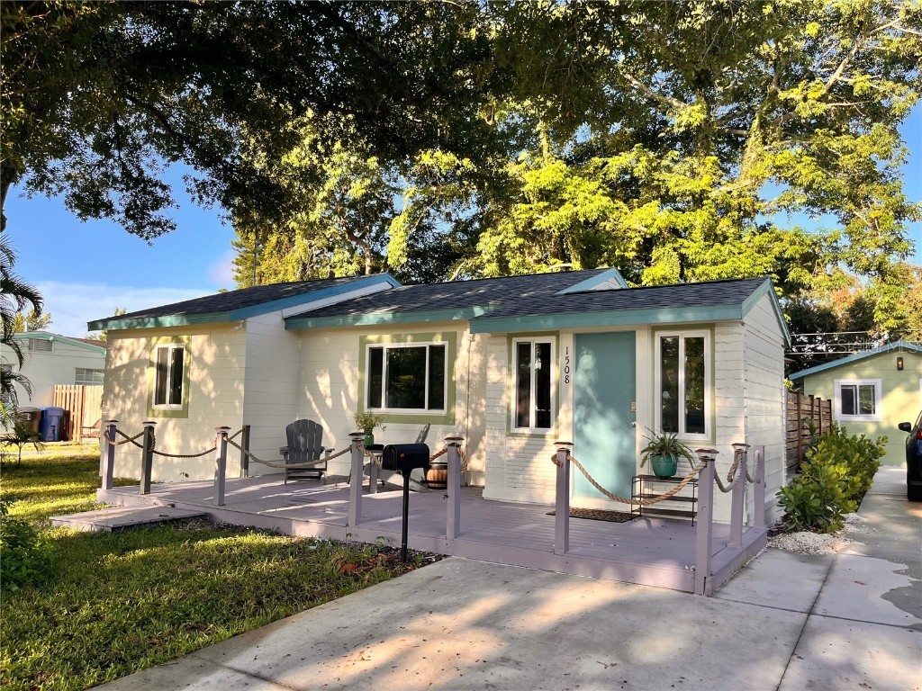 1508 59th Street N Saint Petersburg FL 33710 TB8333778 image1