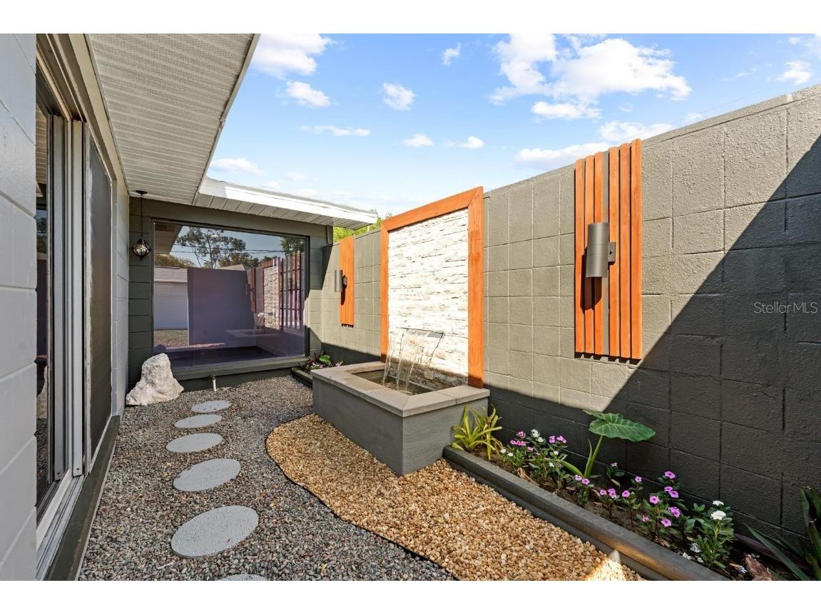 1508 Leighton Avenue Lakeland FL 33803 TB8361339 image2