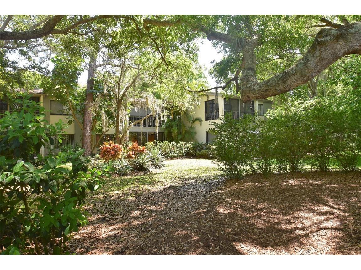 1508 Pelican Cove Road #129 Sarasota FL 34231 A4599871 image1