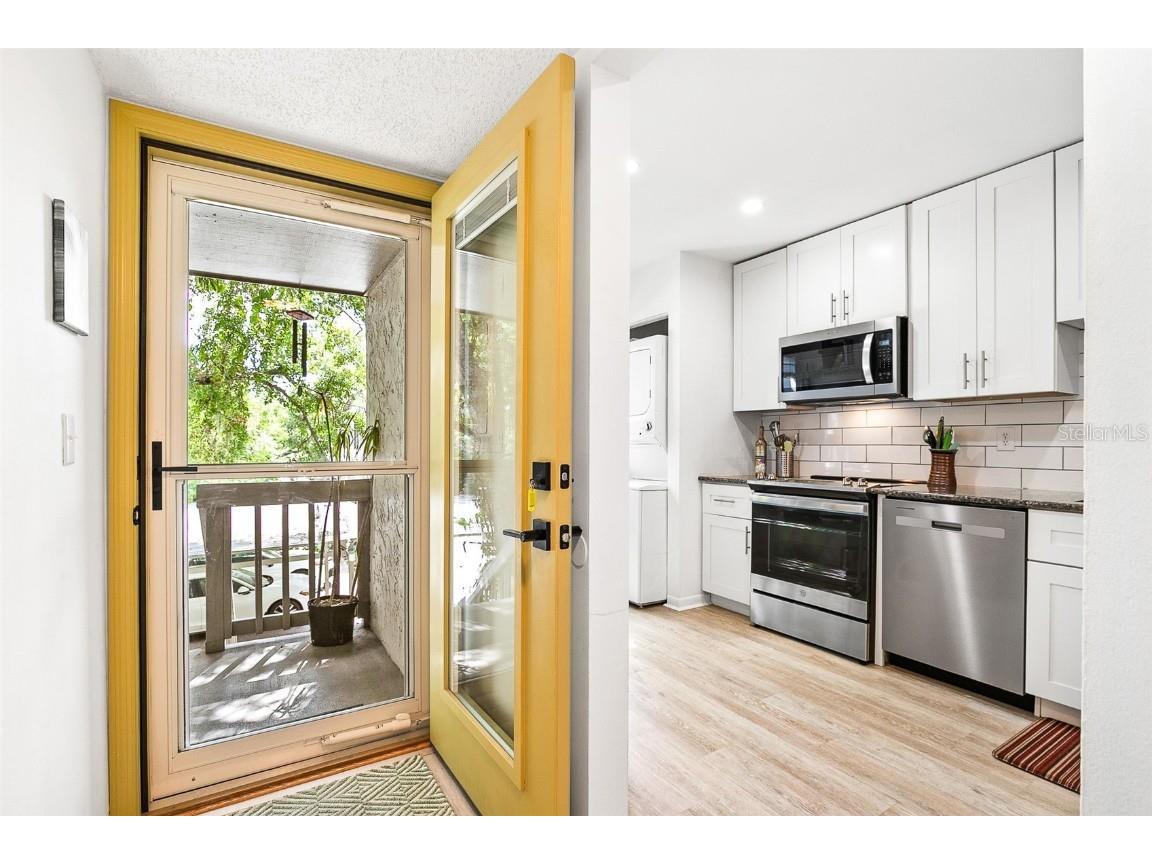 1508 Pelican Cove Road #230 Sarasota FL 34231 A4666819 image4