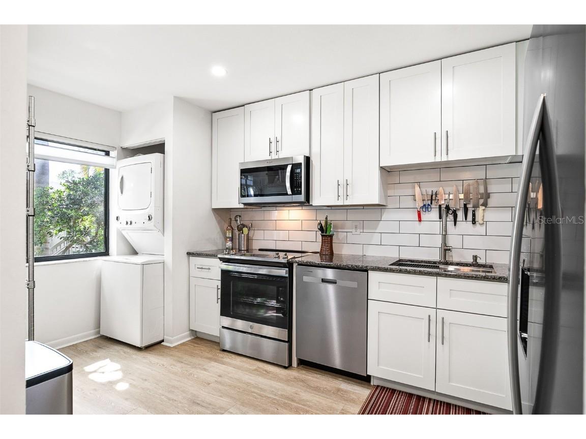 1508 Pelican Cove Road #230 Sarasota FL 34231 A4666819 image5