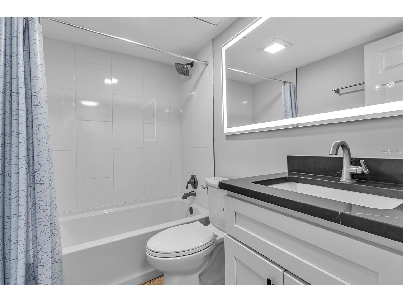1508 Pelican Cove Road #231 Sarasota FL 34231 A4672241 image33