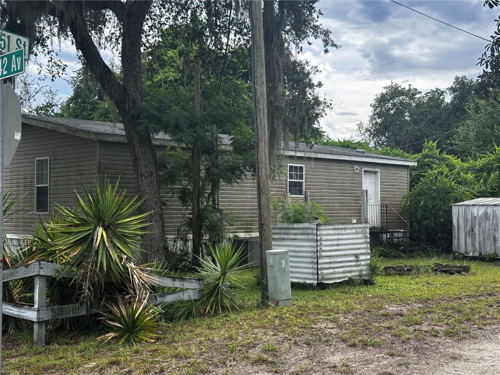 15080 NE 242nd Avenue Salt Springs FL 32134 - LITTLE LAKE KERR OM712484 image8