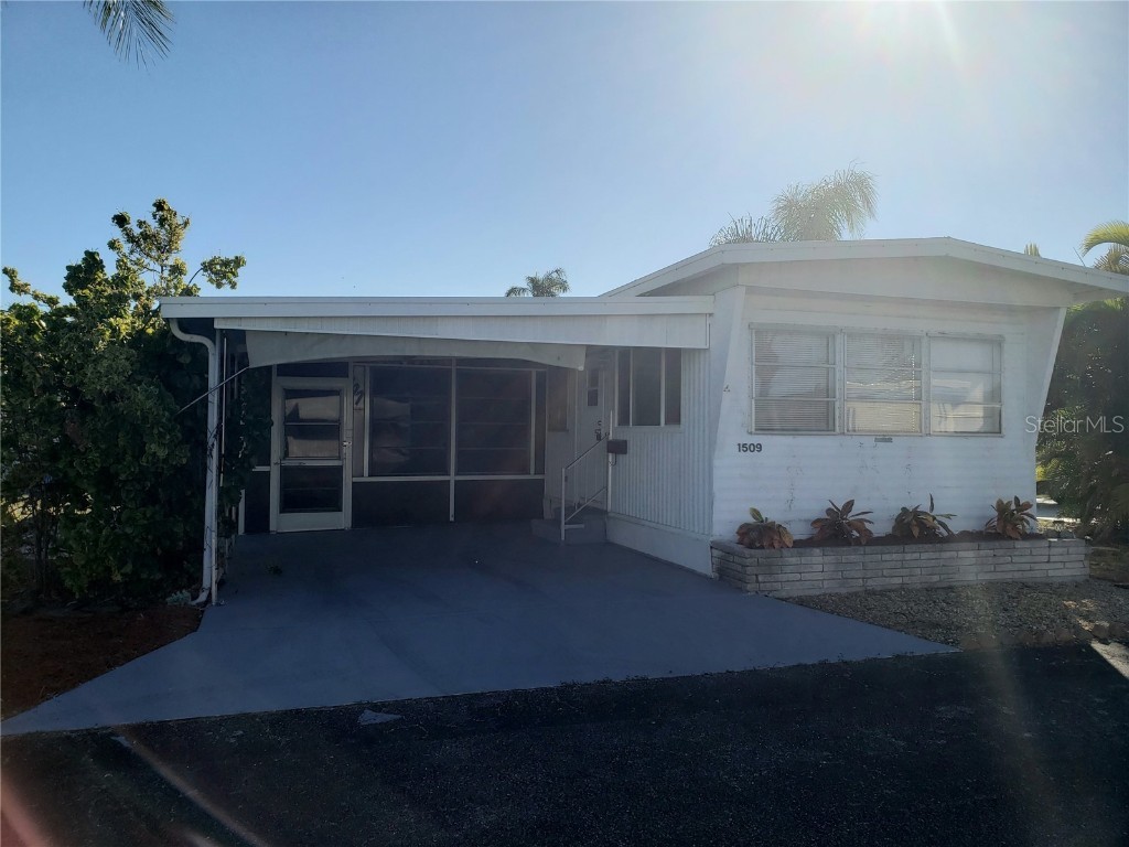 1509 25th Avenue W Bradenton FL 34205 A4520170 image1