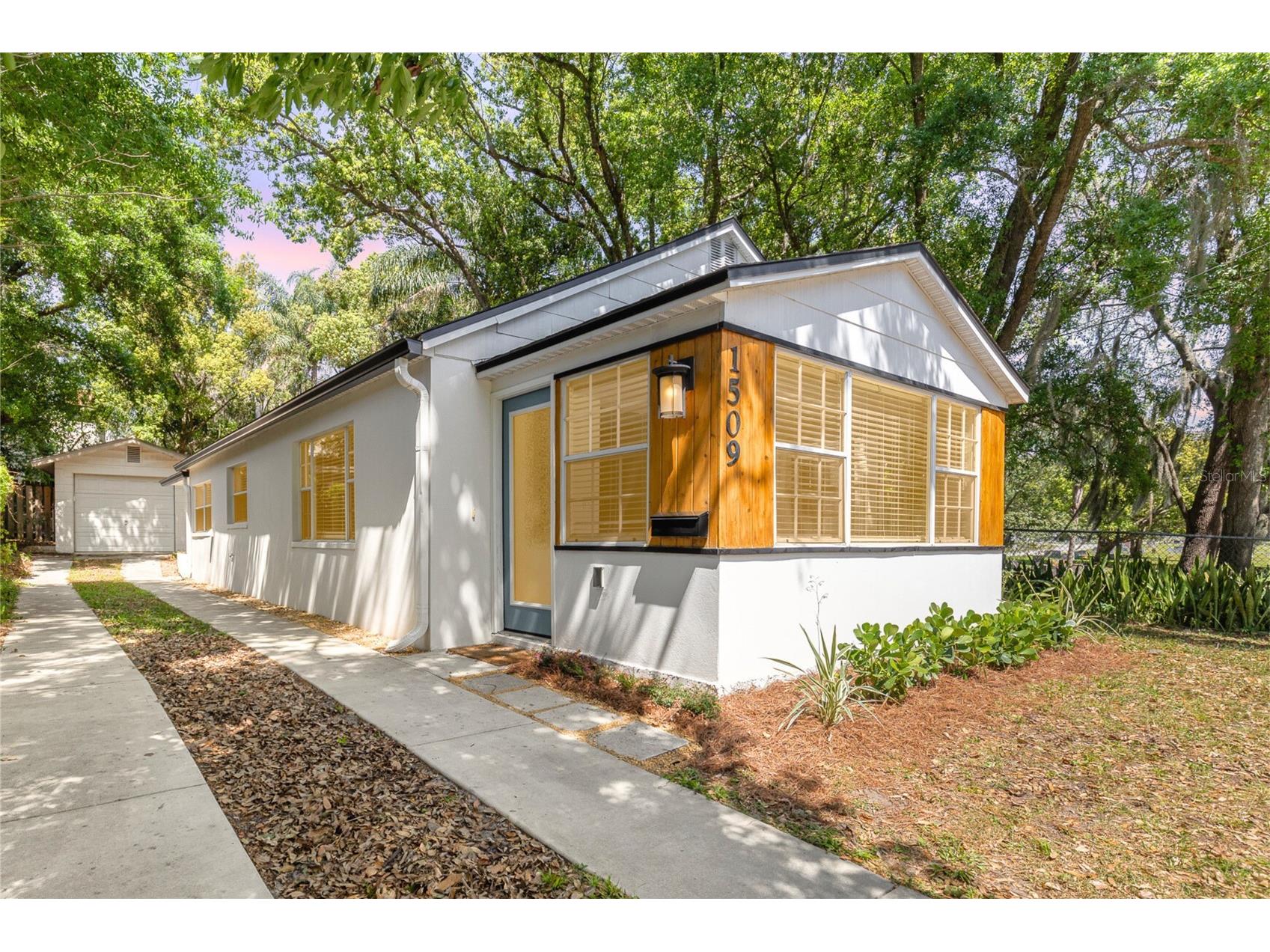 1509 E Gore Street Orlando FL 32806 O6360121 image1