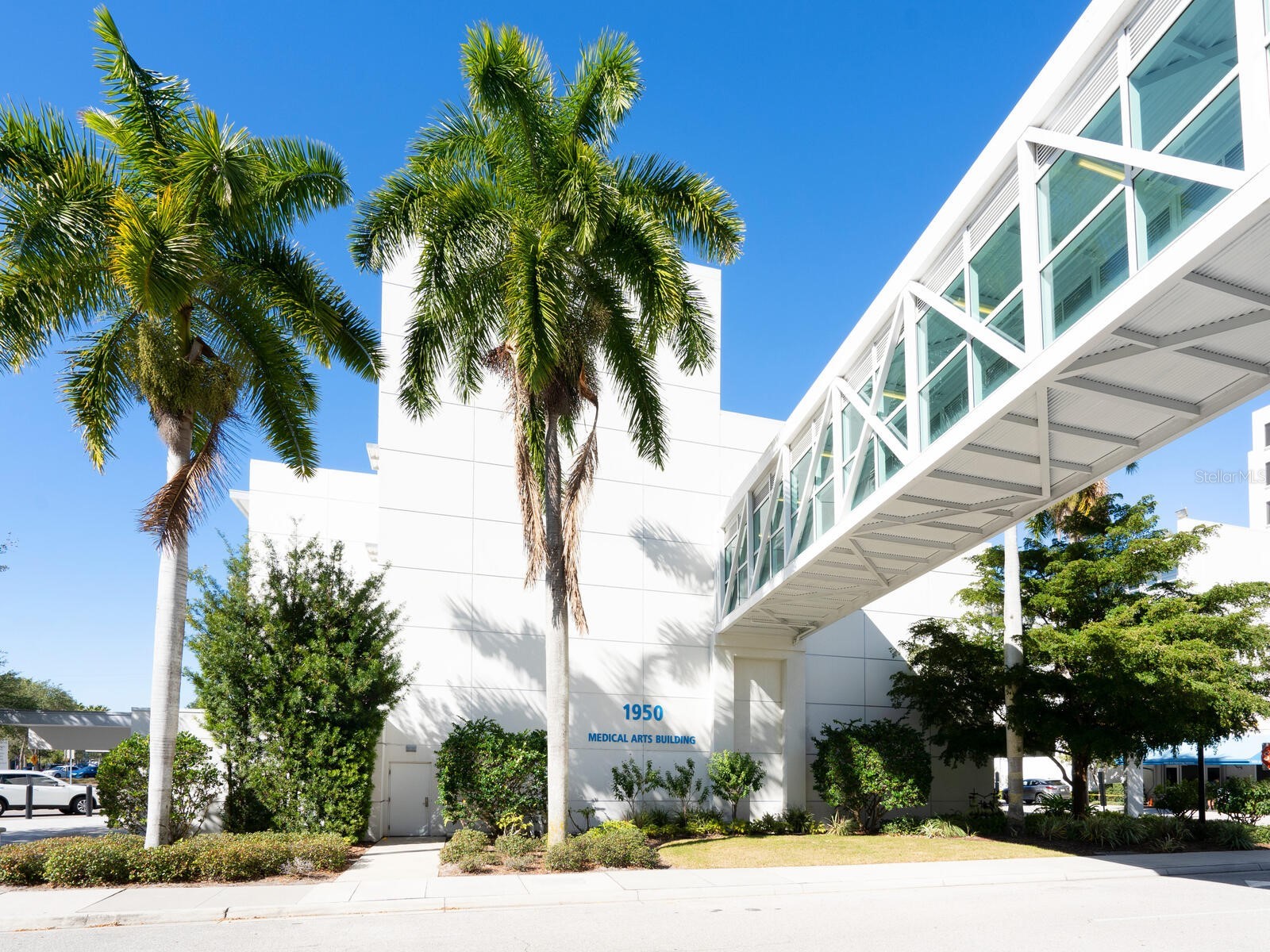 1509 Flower Drive Sarasota FL 34239 A4665815 image18
