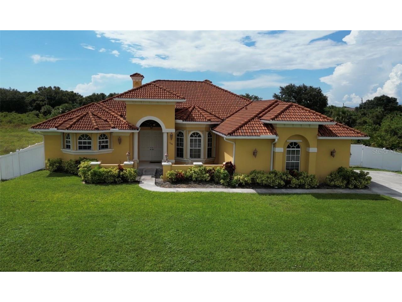 1509 Moore Avenue Lehigh Acres FL 33972 C7516132 image1