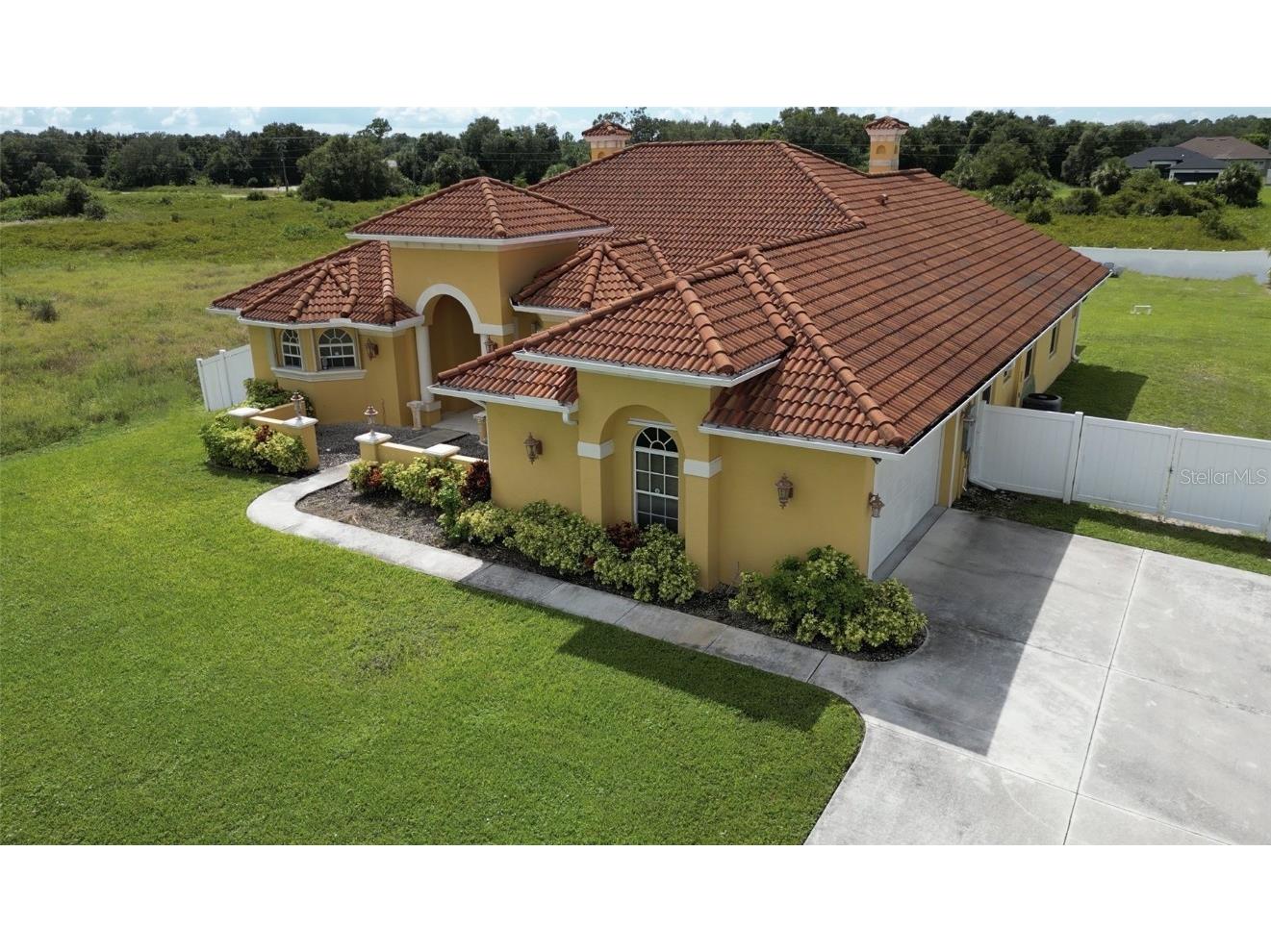 1509 Moore Avenue Lehigh Acres FL 33972 C7516132 image3