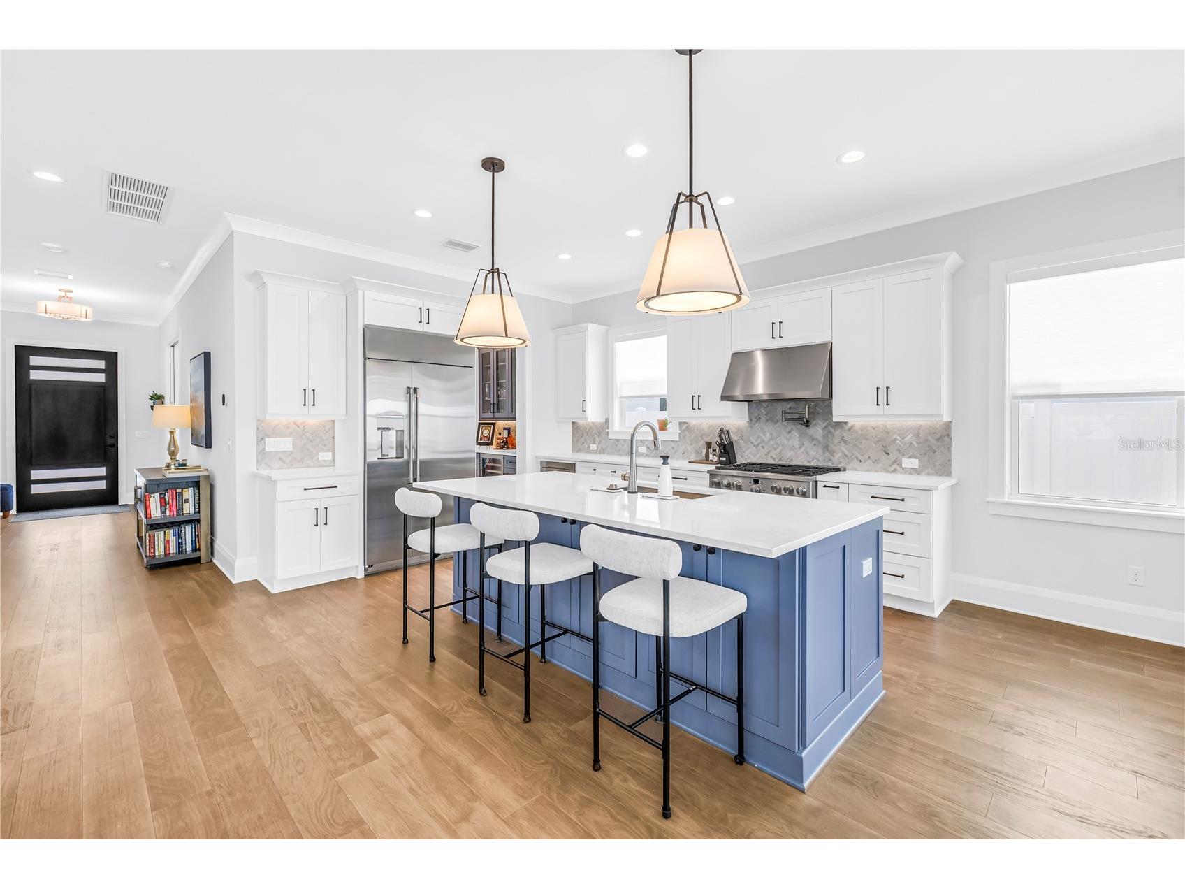 151 17th Avenue N Saint Petersburg FL 33704 TB8505601 image11