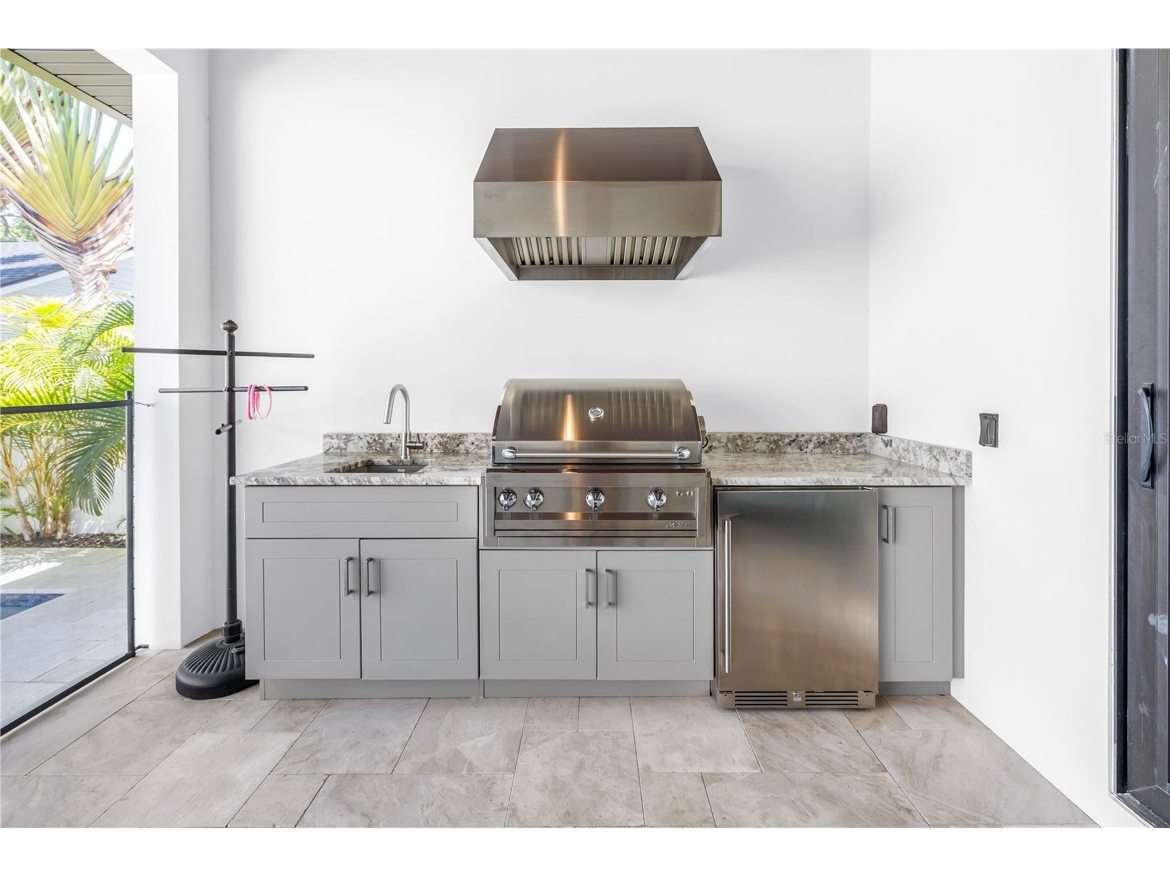 151 17th Avenue N Saint Petersburg FL 33704 TB8505601 image35