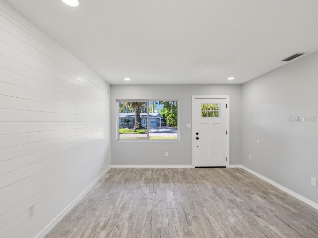 151 80th Avenue NE Saint Petersburg FL 33702 A4658958 image11