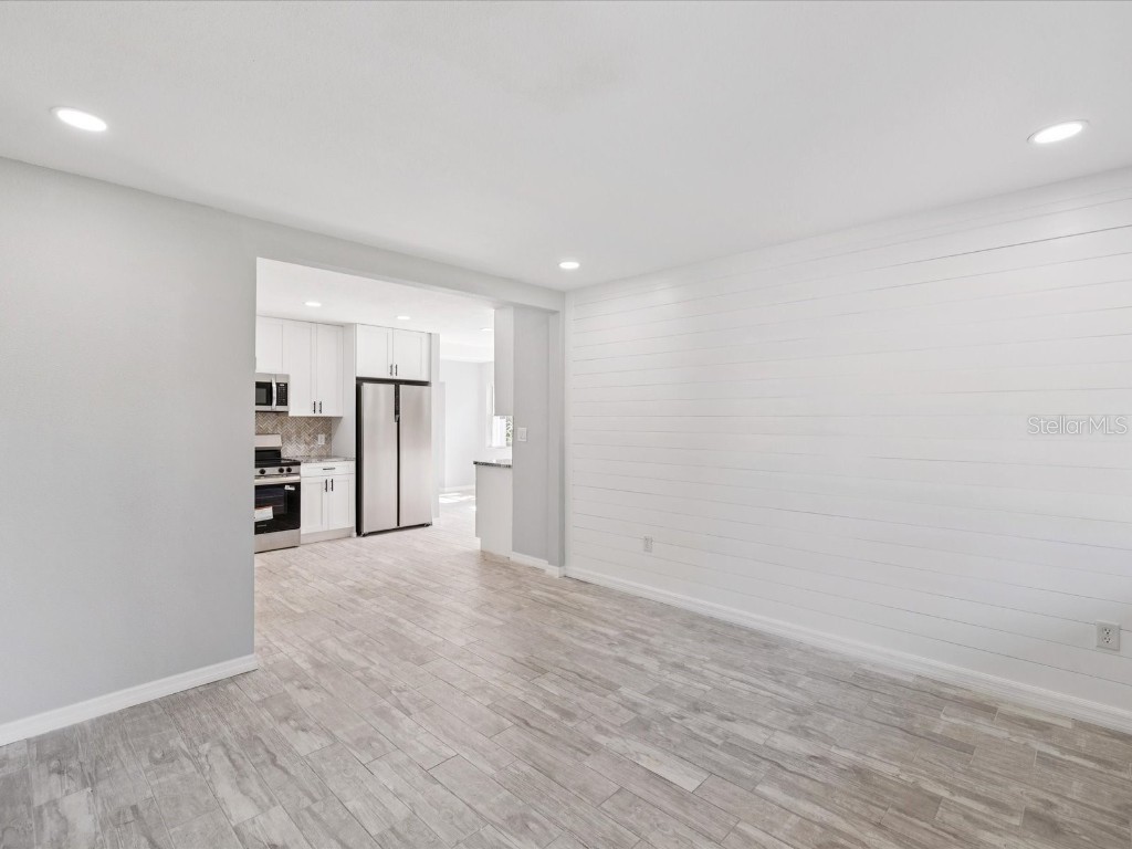 151 80th Avenue NE Saint Petersburg FL 33702 A4658958 image13